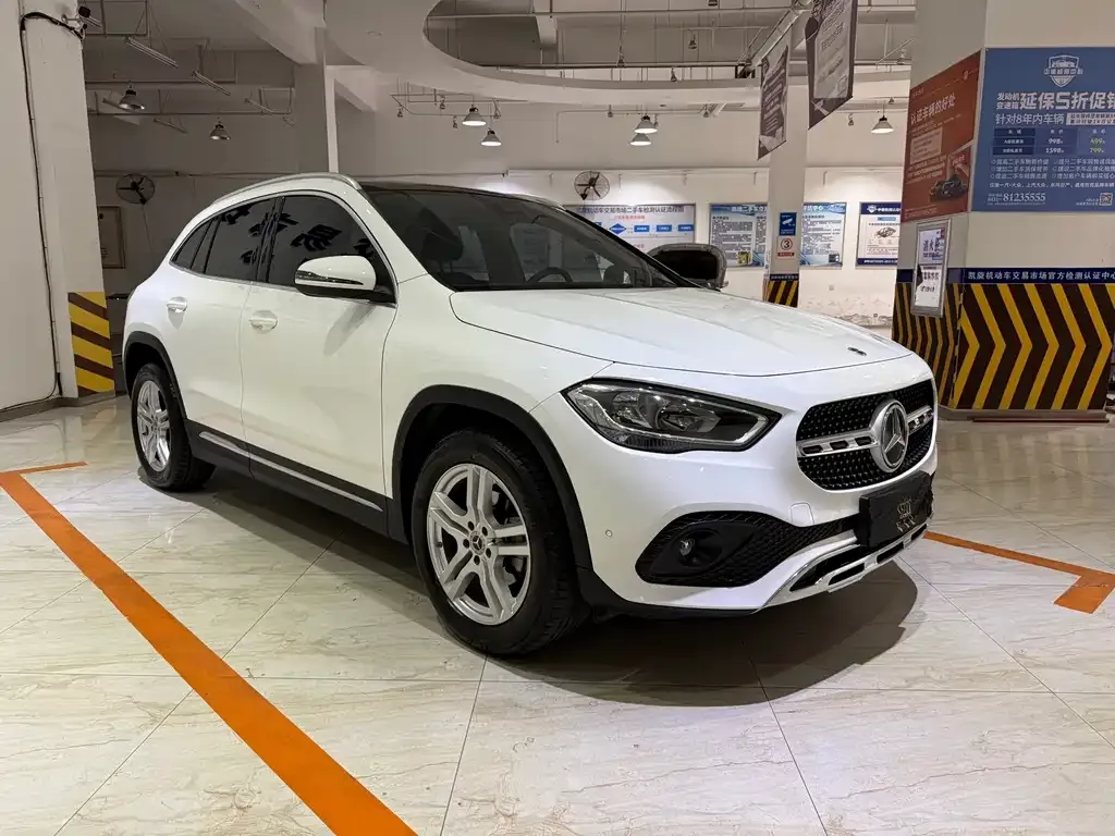 Mercedes-Benz GLA — фото 8