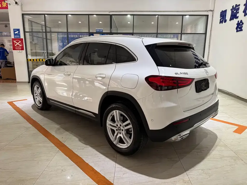 Mercedes-Benz GLA — фото 10