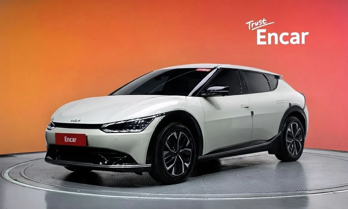 Kia EV6 — фото 1