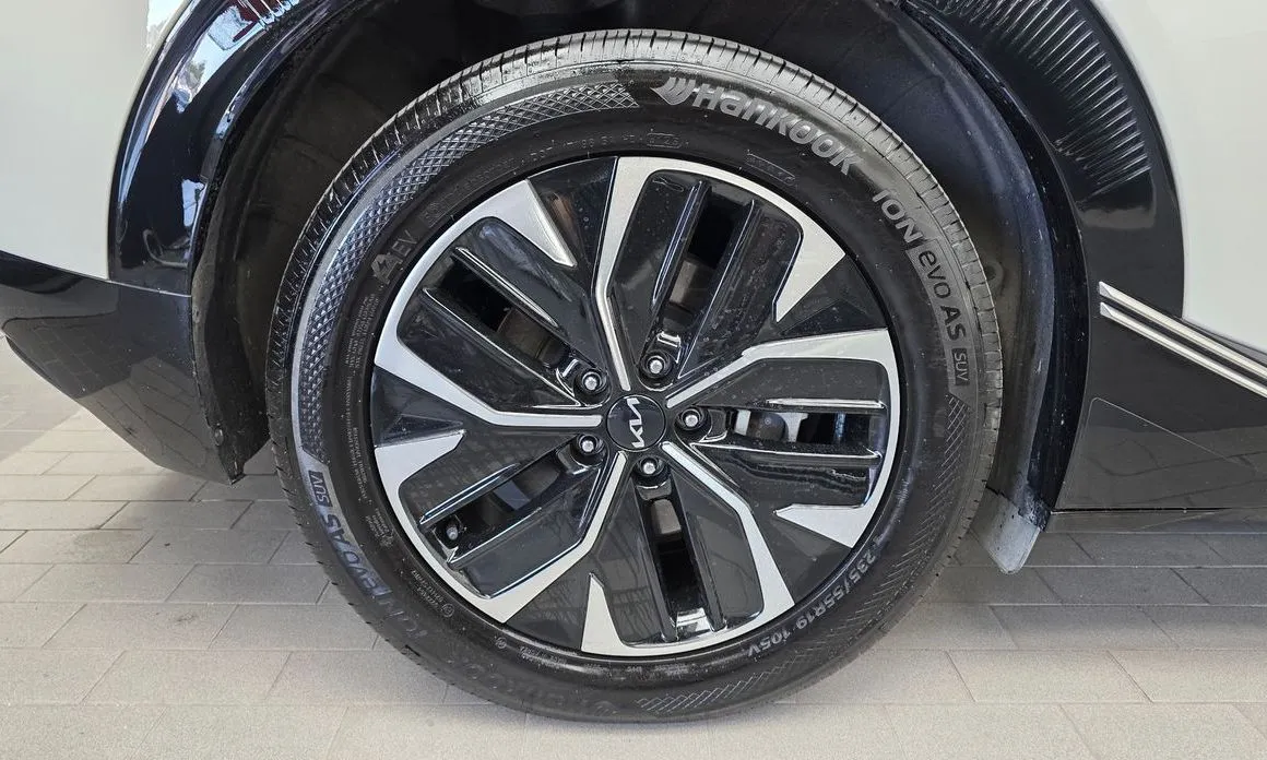 Kia EV6 — фото 6