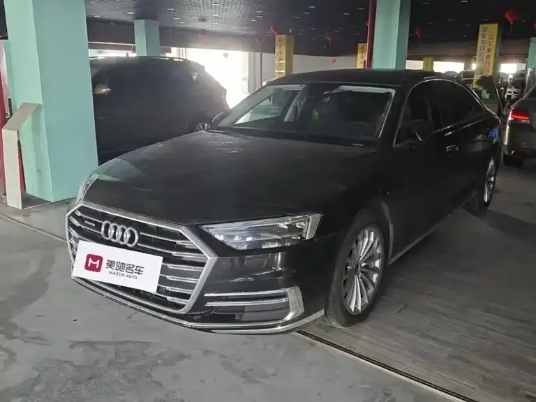 Audi A8 — фото 3