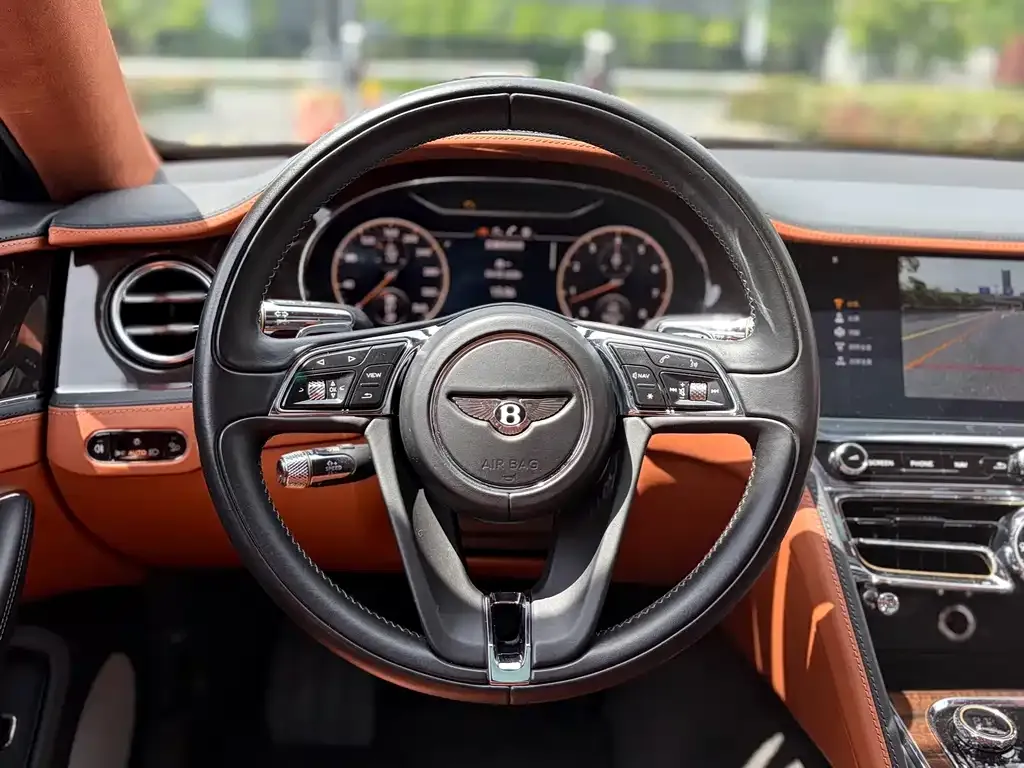 Bentley Flying Spur — фото 7