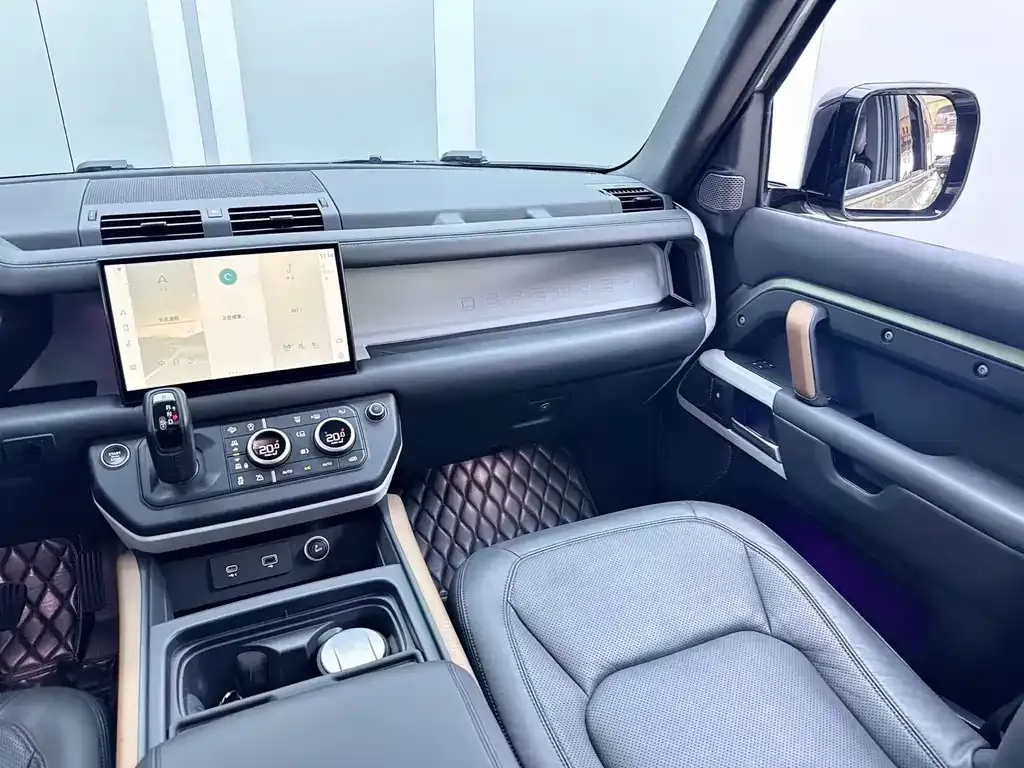 Land Rover Defender — фото 9