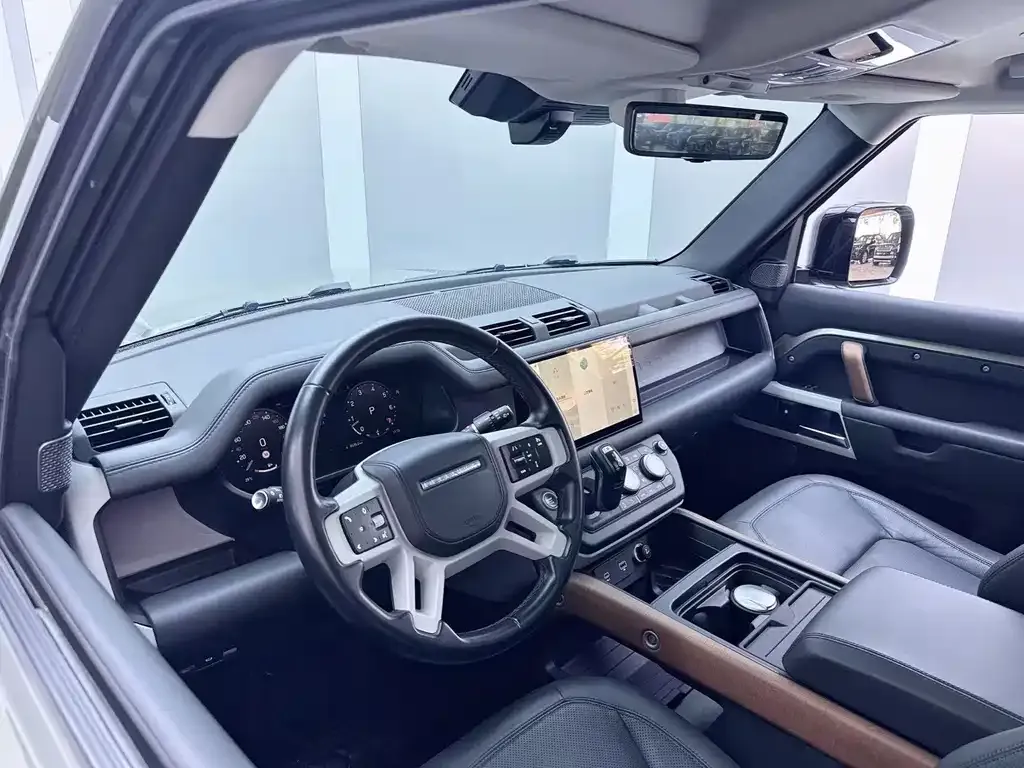 Land Rover Defender — фото 4