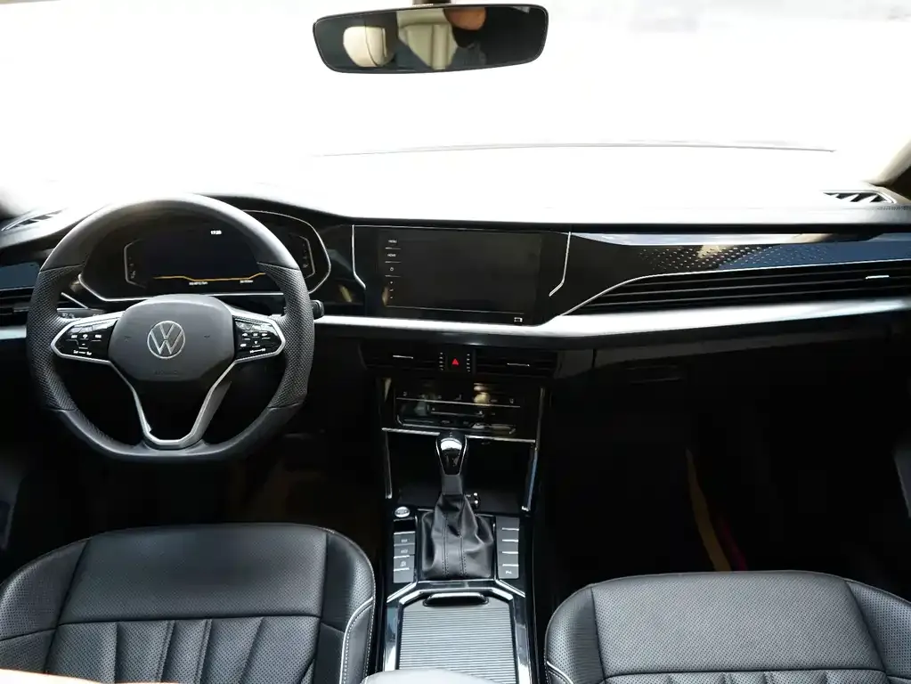 Volkswagen Passat — фото 8