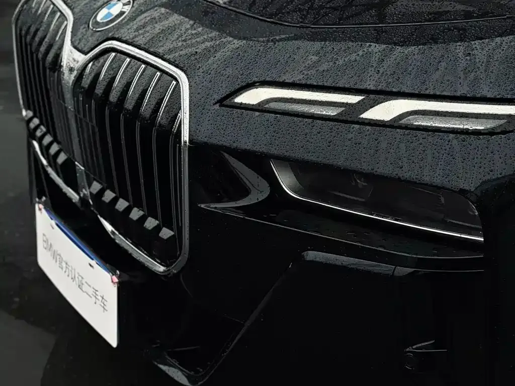 BMW 7 Series — фото 3