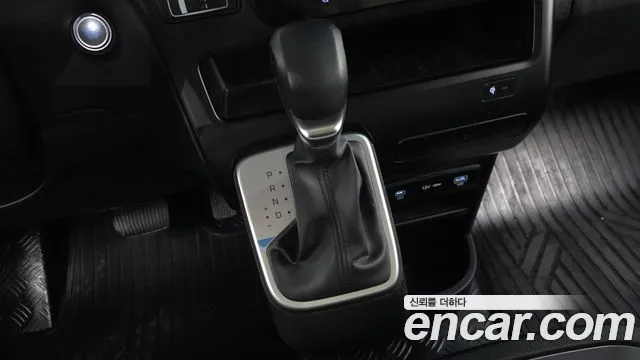 Hyundai Staria — фото 4