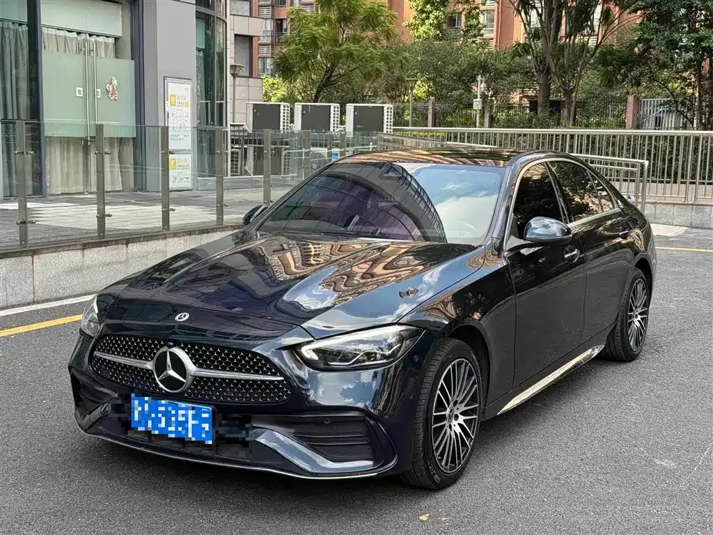 Mercedes-Benz C-Class — фото 1
