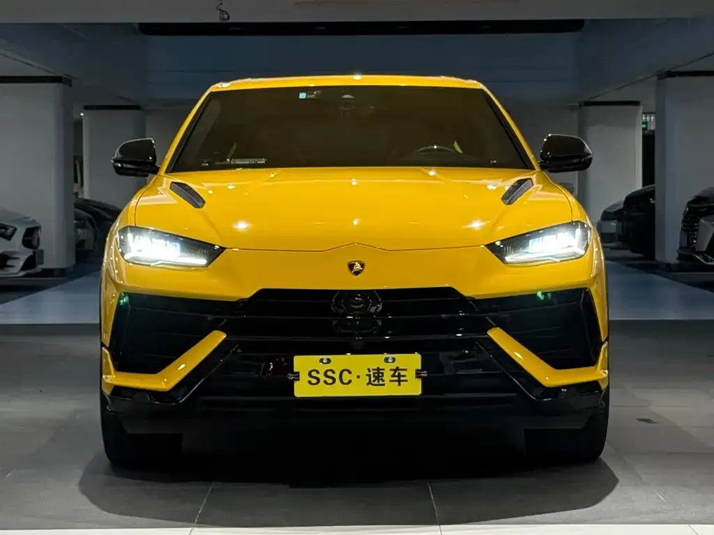 Lamborghini Urus — фото 9