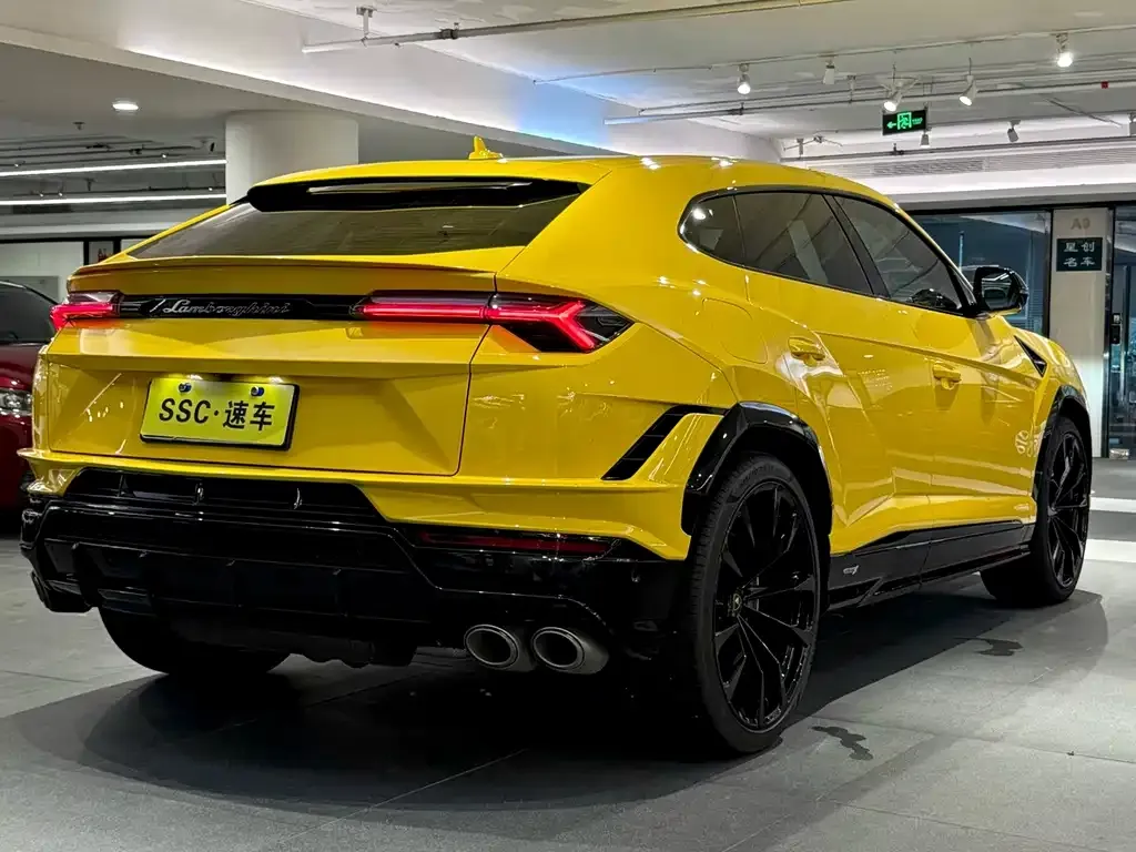 Lamborghini Urus — фото 5
