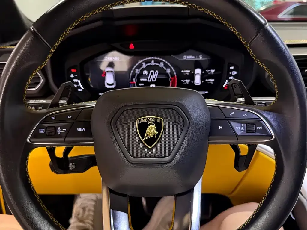 Lamborghini Urus — фото 2