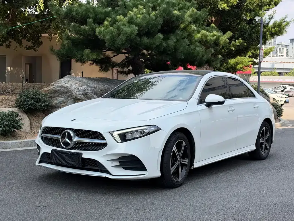 Mercedes-Benz A-Class — фото 1