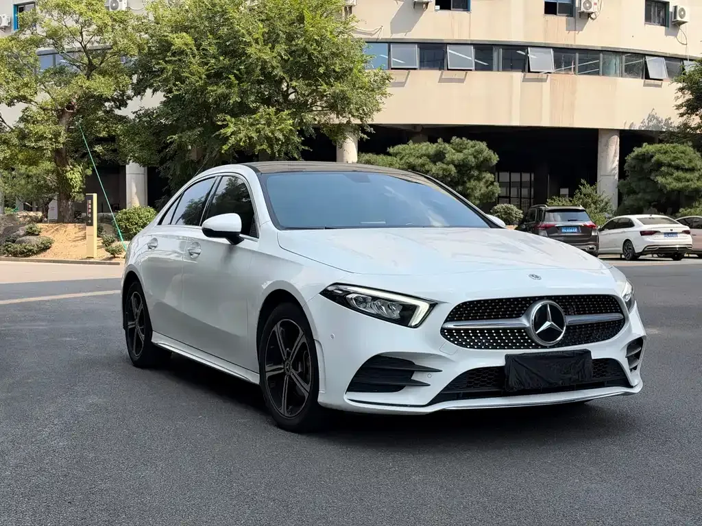 Mercedes-Benz A-Class — фото 8