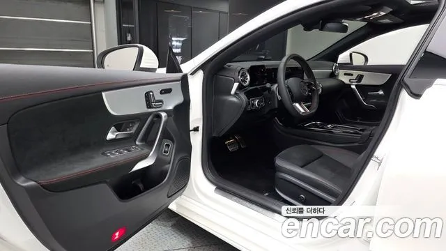 Mercedes-Benz CLA-Class — фото 10