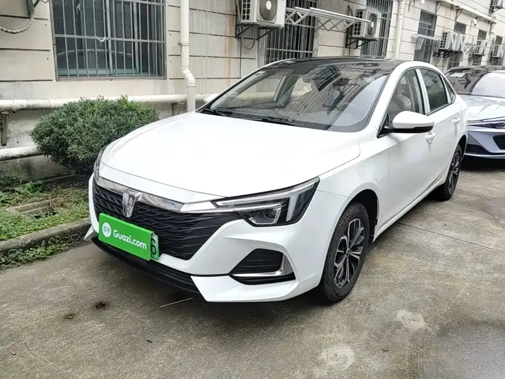 Roewe i6 MAX New Energy — фото 3