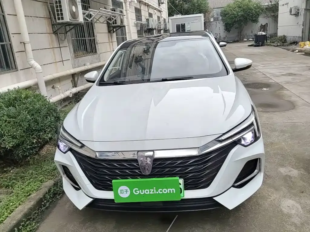 Roewe i6 MAX New Energy — фото 4