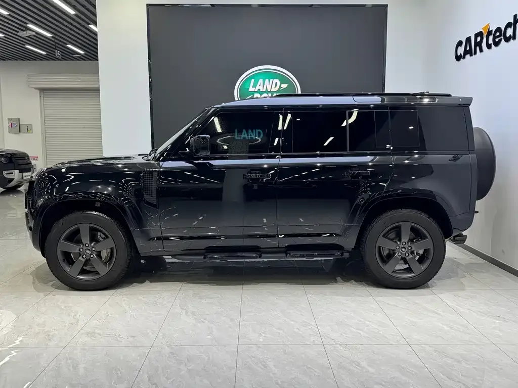 Land Rover Defender — фото 9