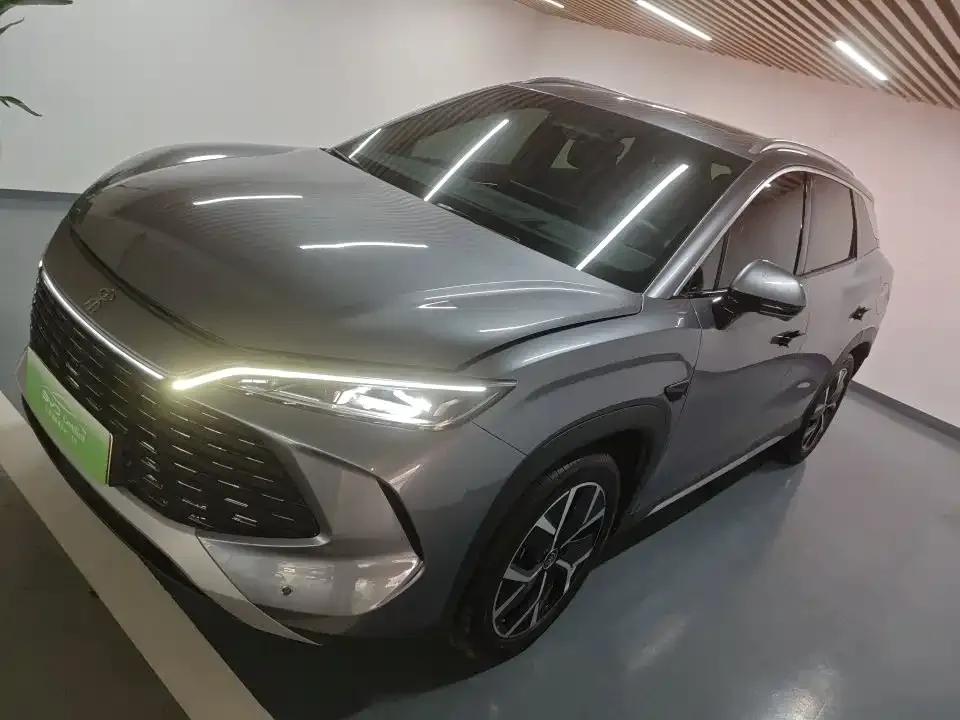 BYD L DM-i — фото 1