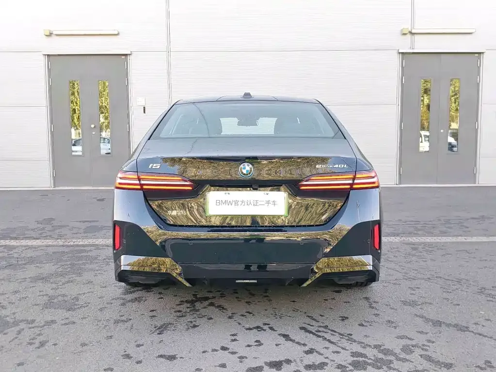 BMW i5 — фото 4