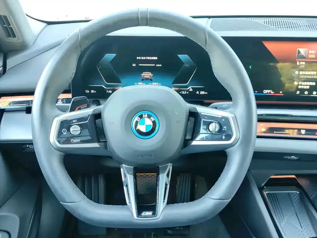 BMW i5 — фото 6