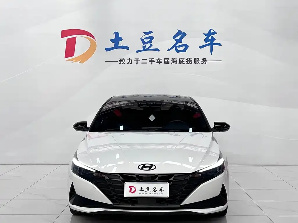 Hyundai Elantra — фото 8