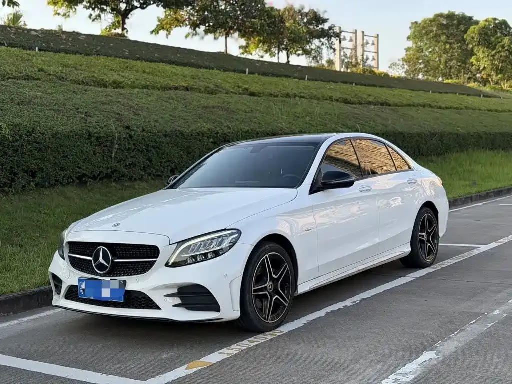Mercedes-Benz C-Class — фото 1
