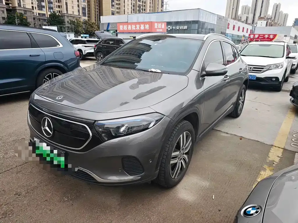 Mercedes-Benz EQA — фото 1