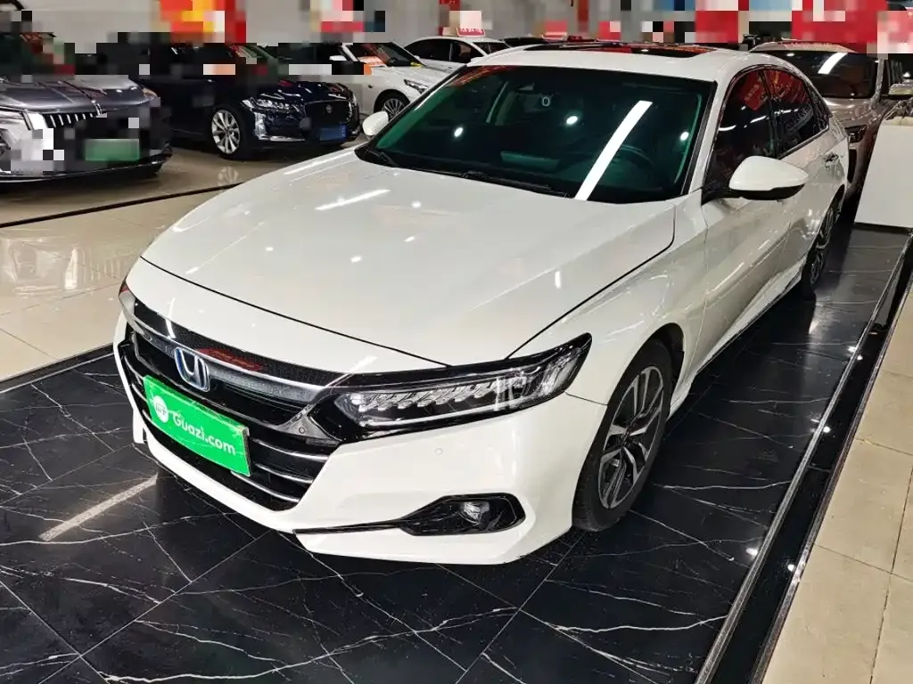 Honda Accord — фото 1
