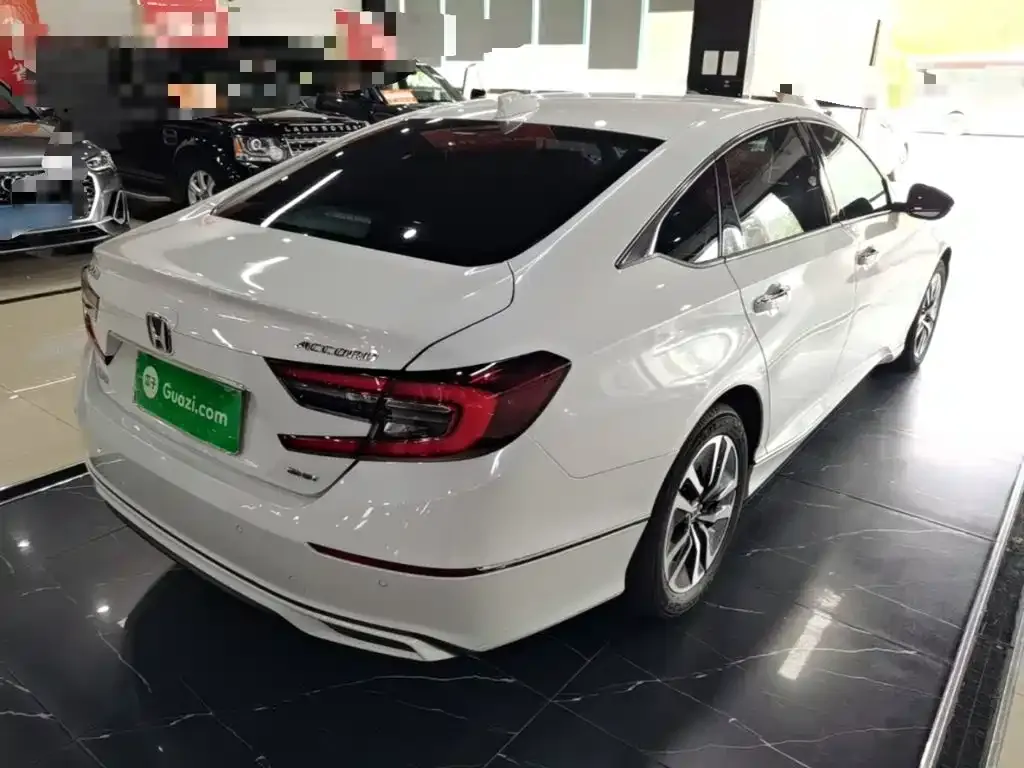 Honda Accord — фото 6