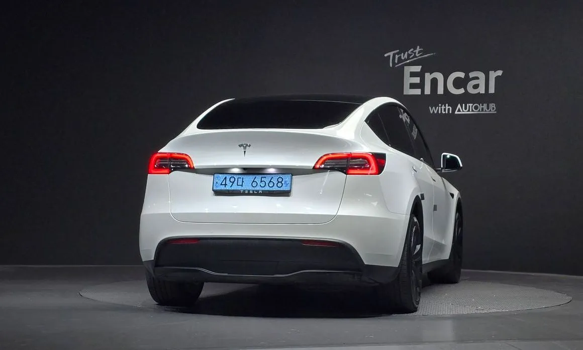 Tesla Model Y — фото 4