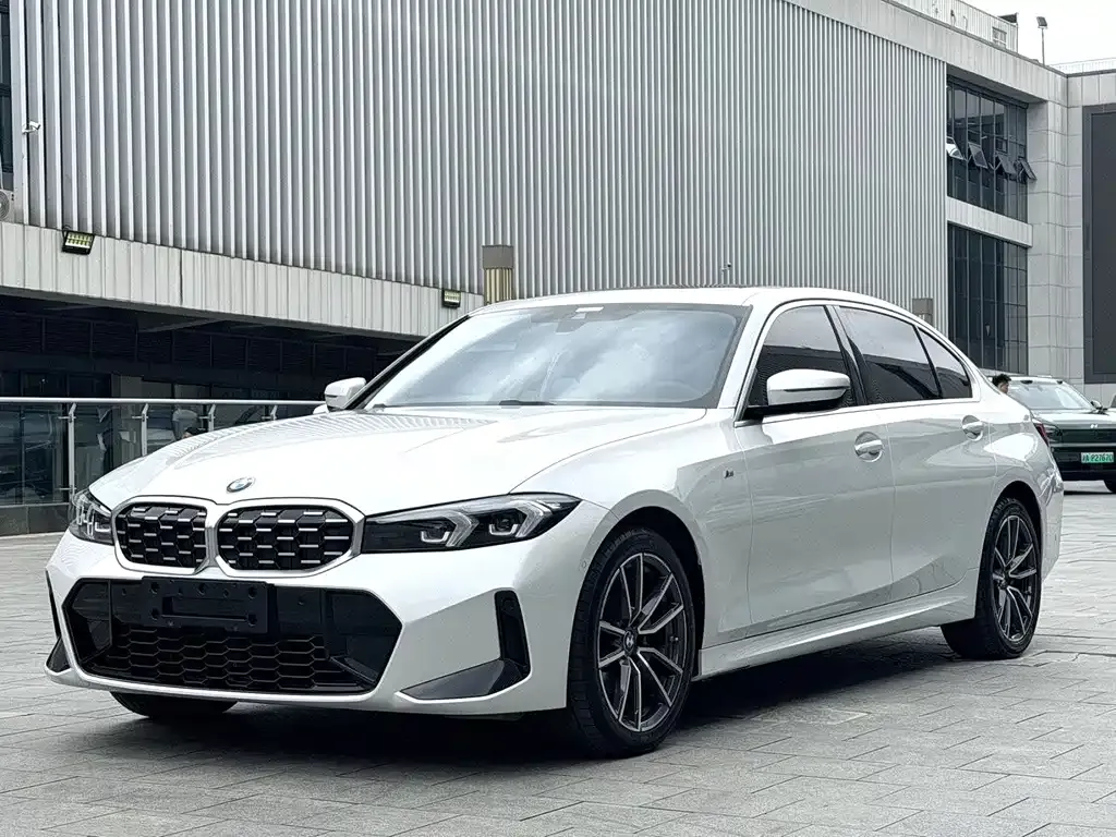 BMW 3 Series — фото 1