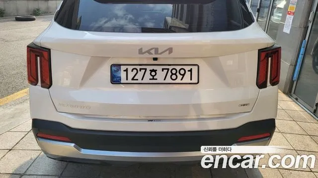 Kia Sorento — фото 5