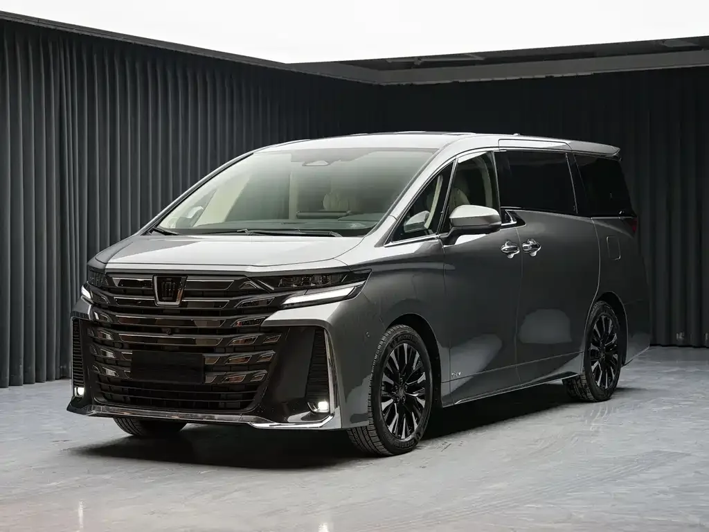 Toyota Vellfire — фото 1