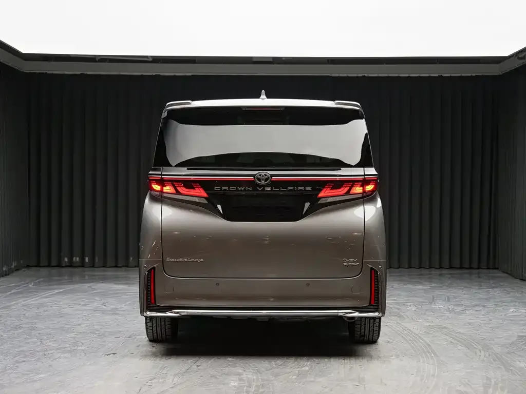 Toyota Vellfire — фото 2