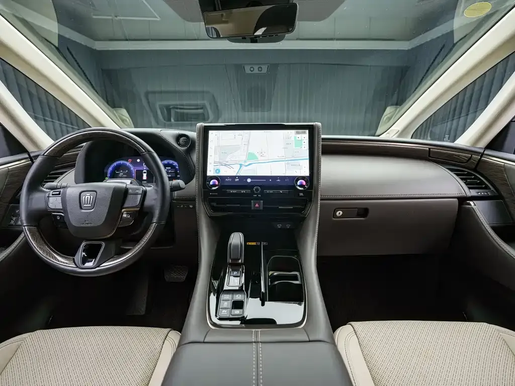 Toyota Vellfire — фото 5