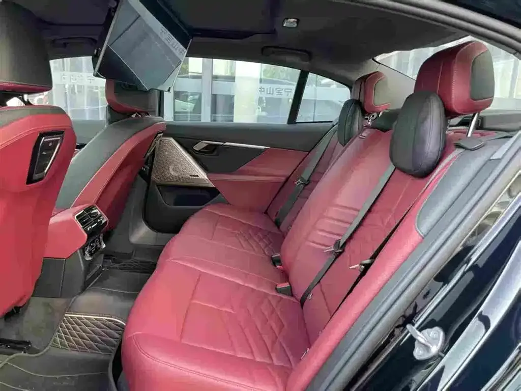 BMW 5 Series — фото 2