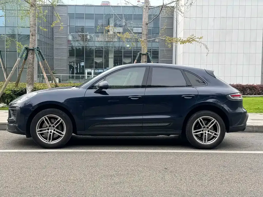 Porsche Macan — фото 9
