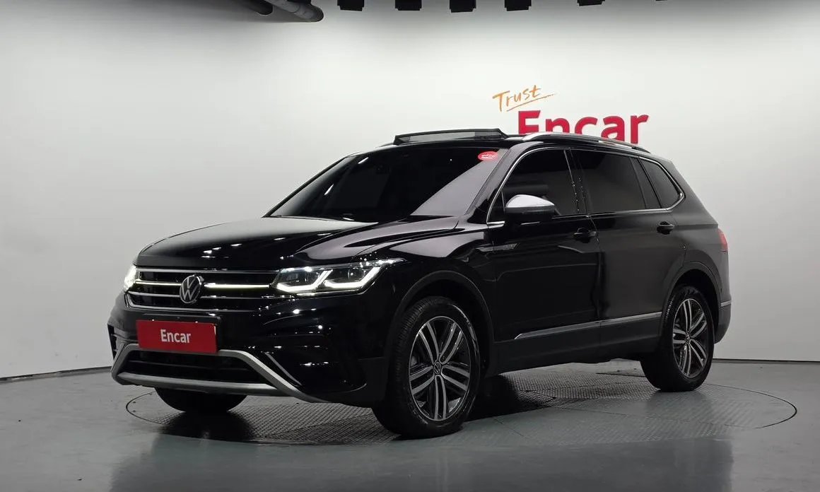 Volkswagen Tiguan — фото 1