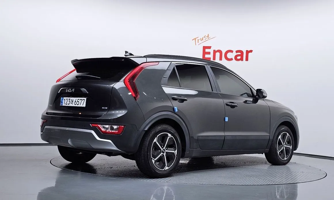 Kia Niro — фото 10