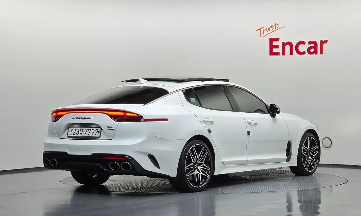 Kia Stinger — фото 2