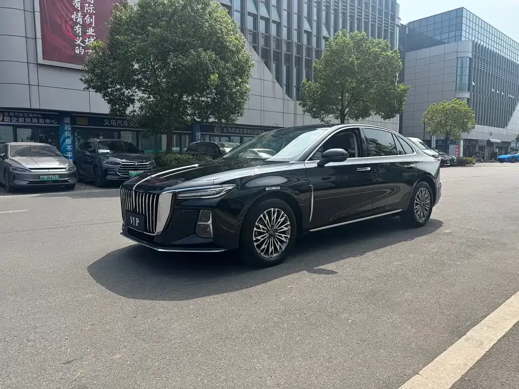 Hongqi H5 — фото 1