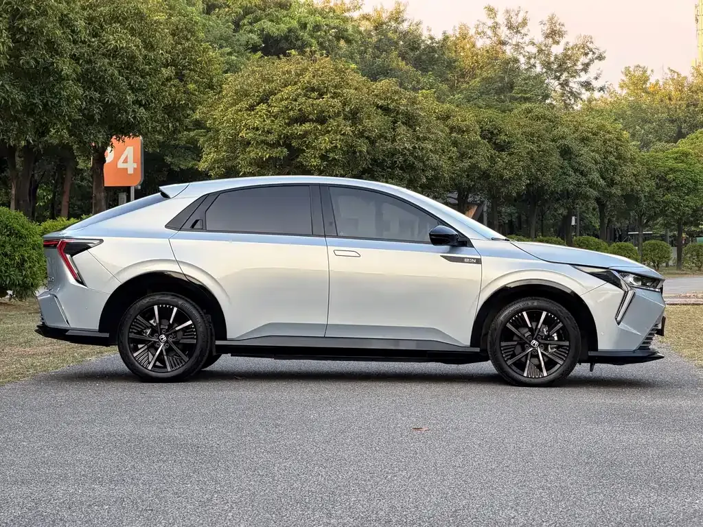 Honda Lieguan e:NS2 — фото 9