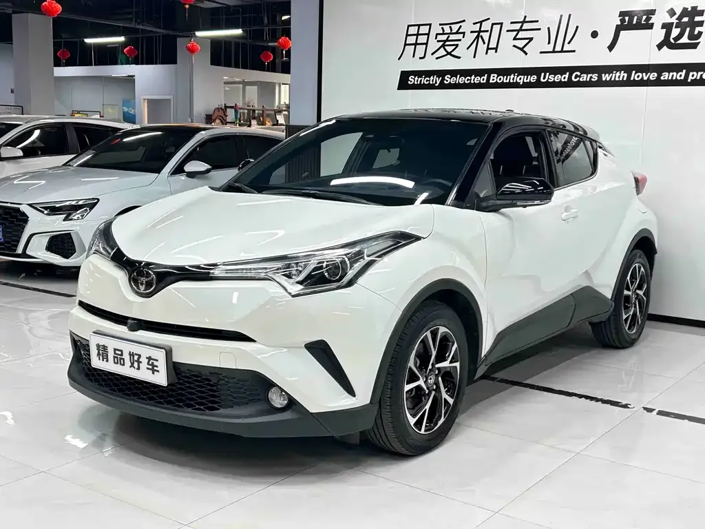 Toyota C-HR — фото 1