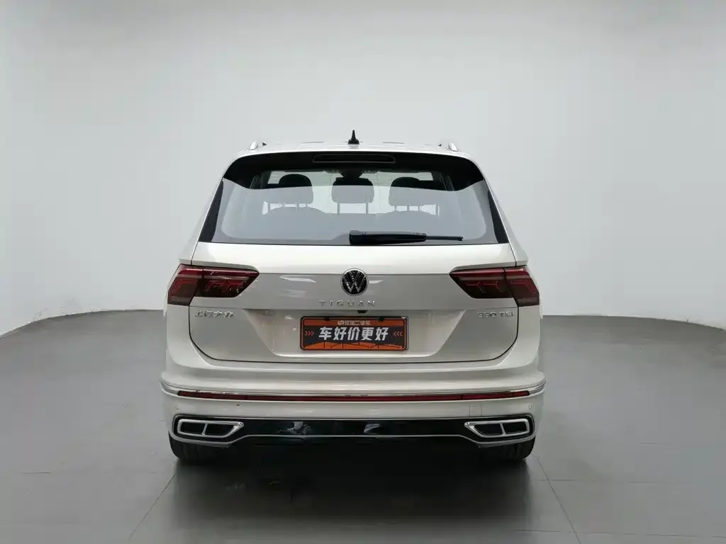 Volkswagen Tiguan L — фото 6