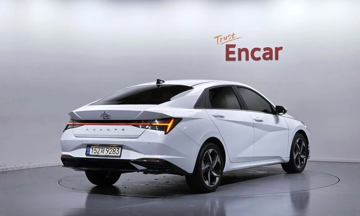 Hyundai AVANTE — фото 2