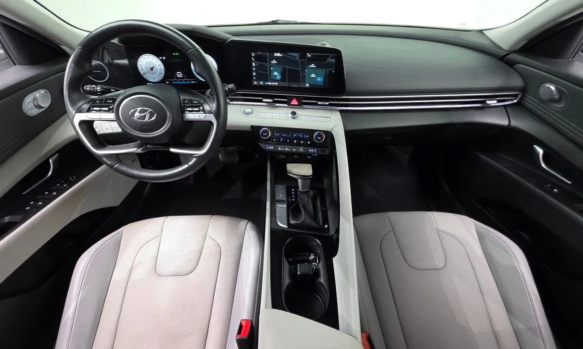 Hyundai AVANTE — фото 5