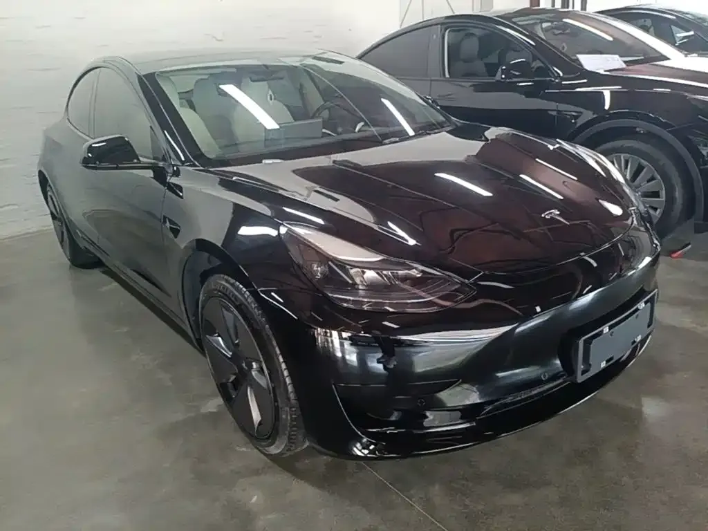 Tesla Model 3 — фото 6