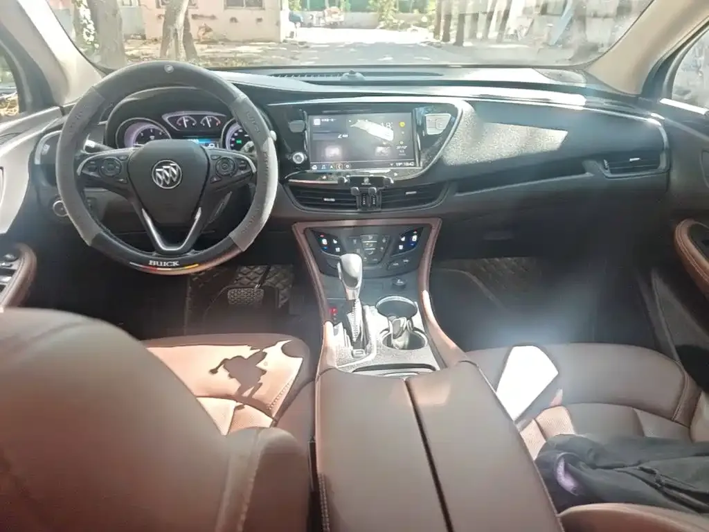 Buick Envision Plus — фото 3
