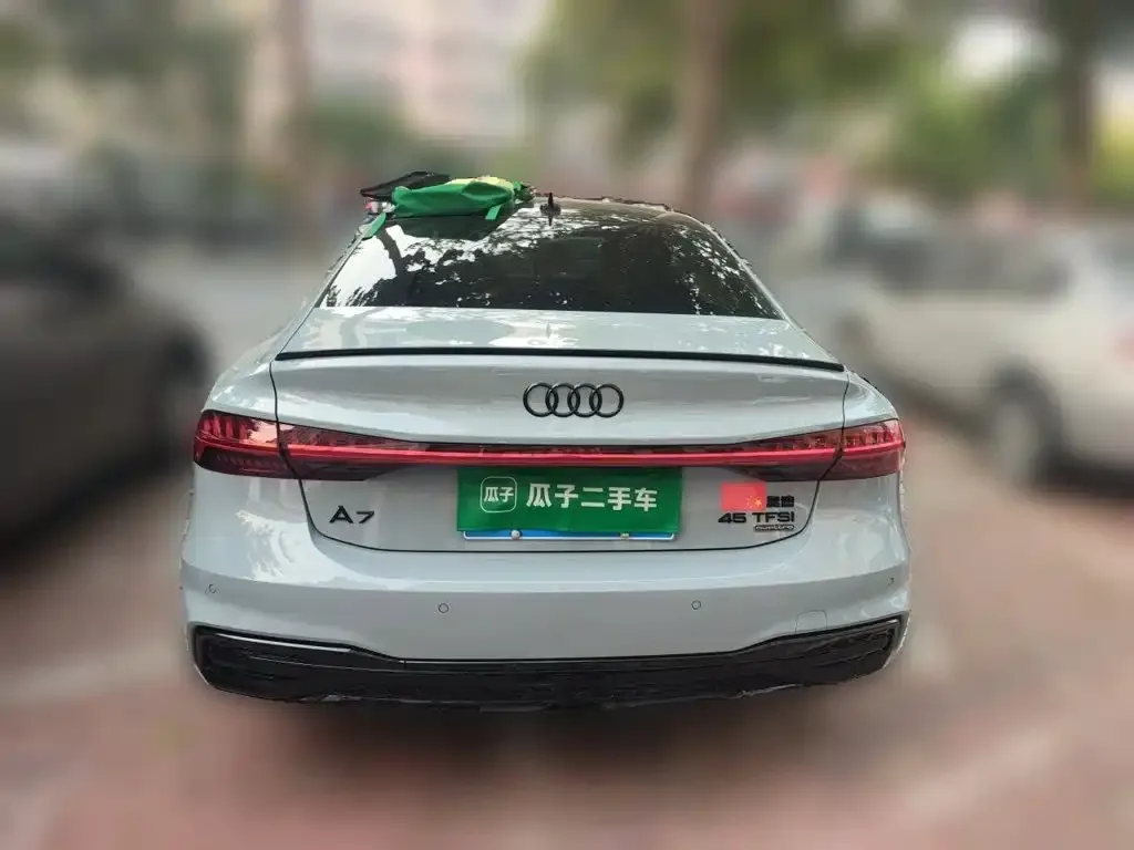 Audi A7L — фото 9