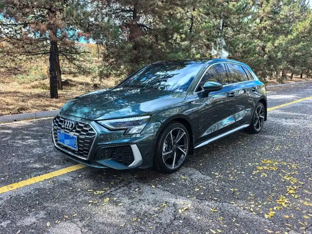 Audi A3 — фото 1